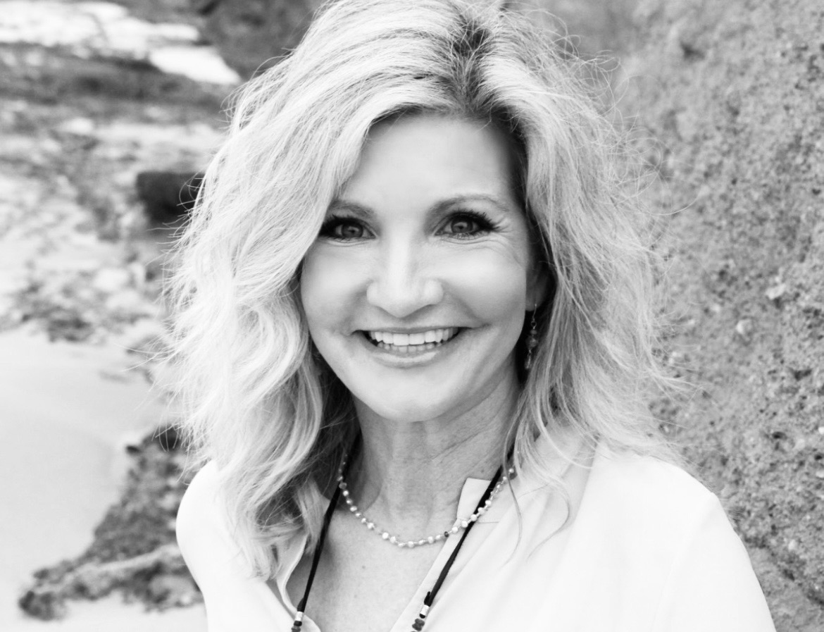 Black and white headshot of Dr. Lisa Gold